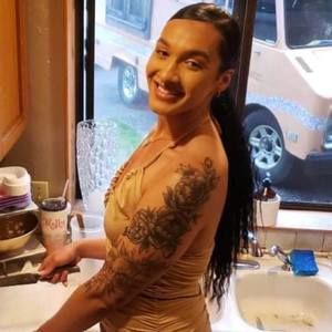 Meet your Posher, Raine